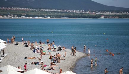 В Геленджике закрыли пляжи из-за угрозы атаки беспилотников
