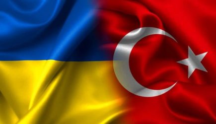 Масштабы впечатляют: США подкинут Киеву вооружения через Турцию