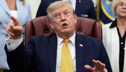 Трамп объявил чрезвычайное положение в США