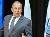 Лавров: Россия не отказалась от доллара, но за &laquo;бусы&raquo; не торгует