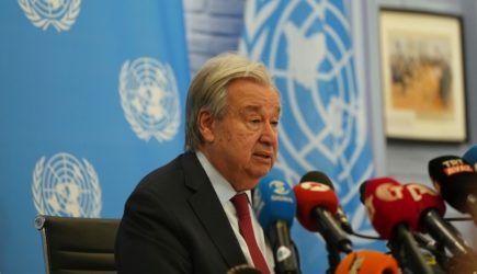 Гутерреш призвал к полному и немедленному прекращению огня на Украине