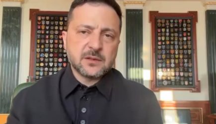 «Мерзкое существо»: поздравление Зеленского с 1 сентября вызвало бурю на Западе