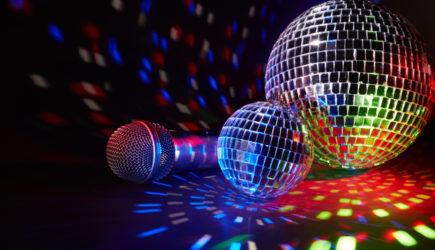 Украинка открыла БДСМ-клуб и заманивает туда россиянок