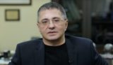 Доктор Мясников обнародовал пугающую правду, почему люди на самом деле стремительно набирают вес