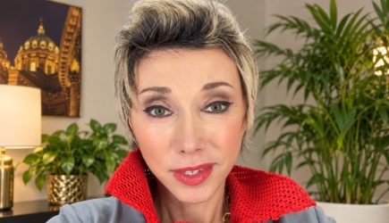 59-летняя Елена Воробей выставила горячее фото и сразила наповал: выглядит роскошно